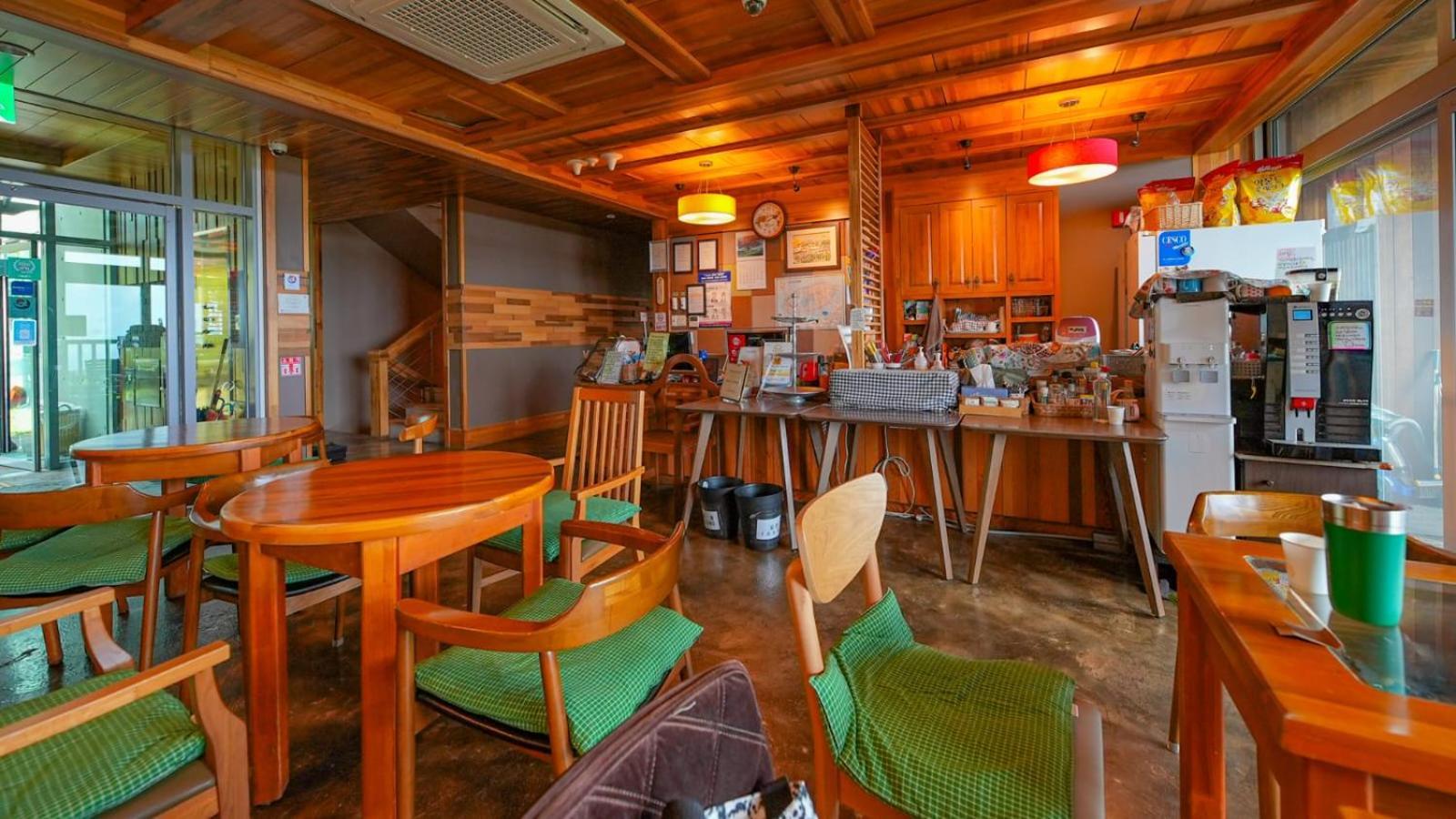 Jeju Eco Suites Seogwipo Bagian luar foto