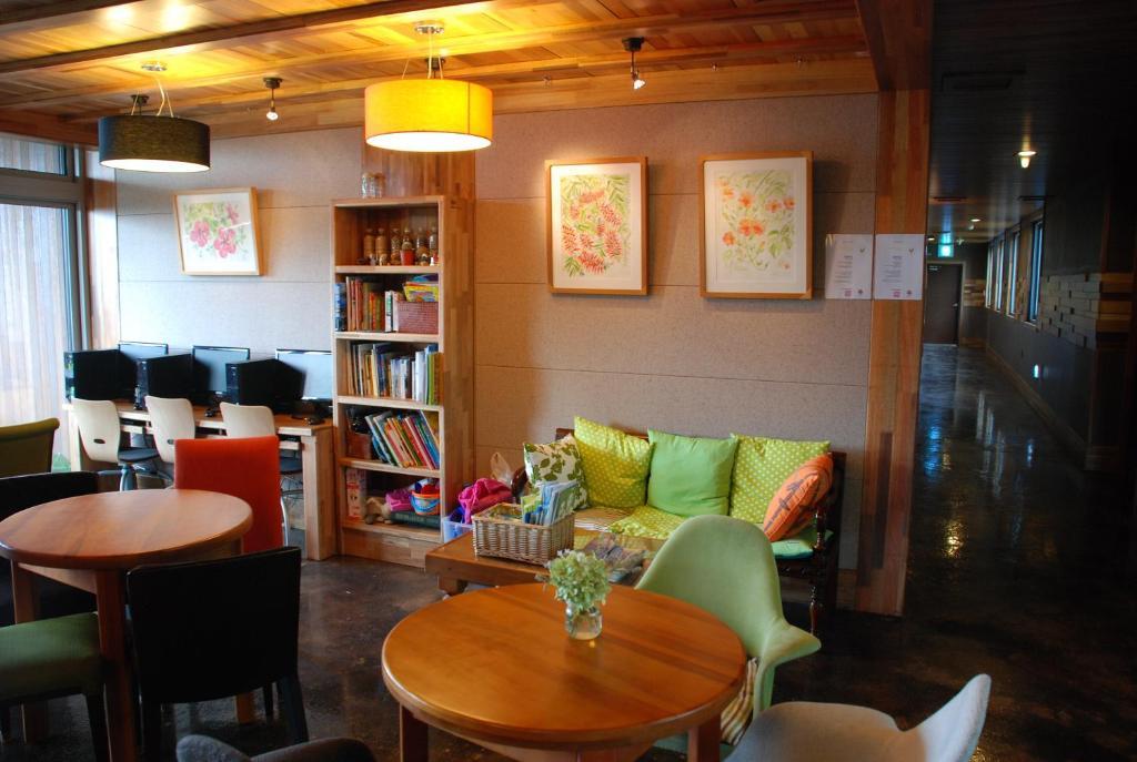 Jeju Eco Suites Seogwipo Bagian luar foto