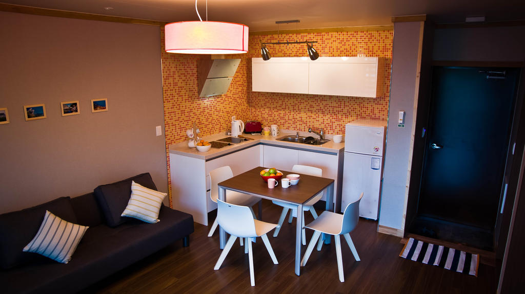 Jeju Eco Suites Seogwipo Bagian luar foto